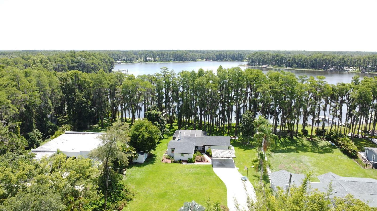 Property Photo: 19209 Crooked Lane FL 33548