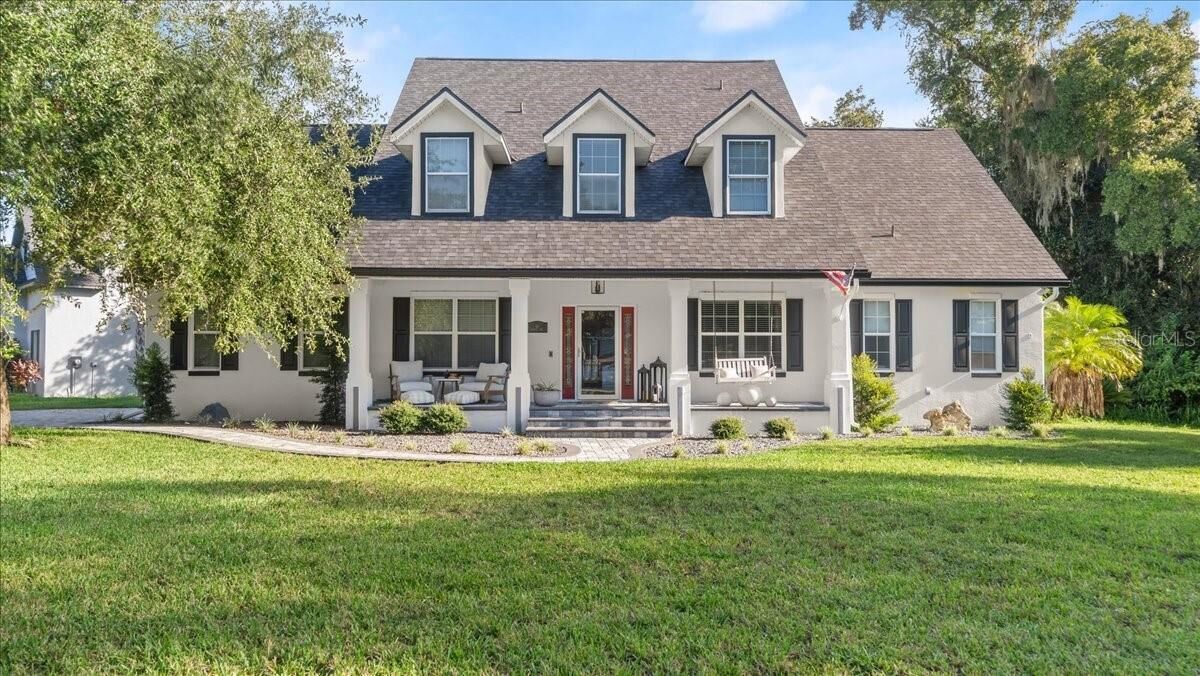 Property Photo: 10 Hickory Lane FL 32136