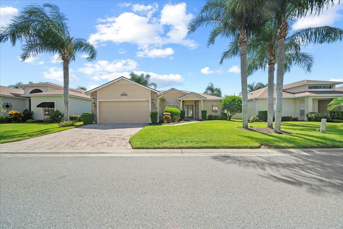 Property Photo: 4254 Berwick Drive FL 33859