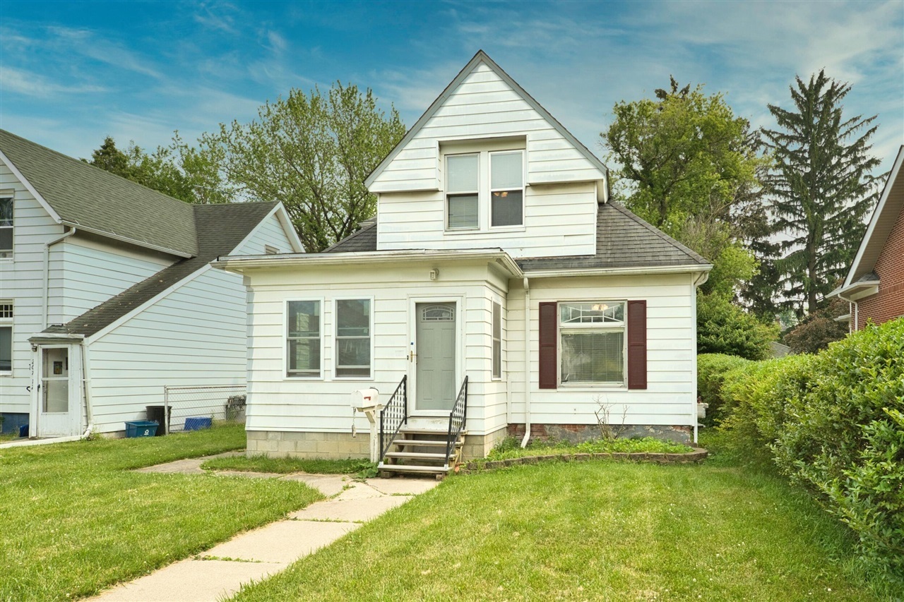 Property Photo: 269 Euclid Street MI 48043-1725
