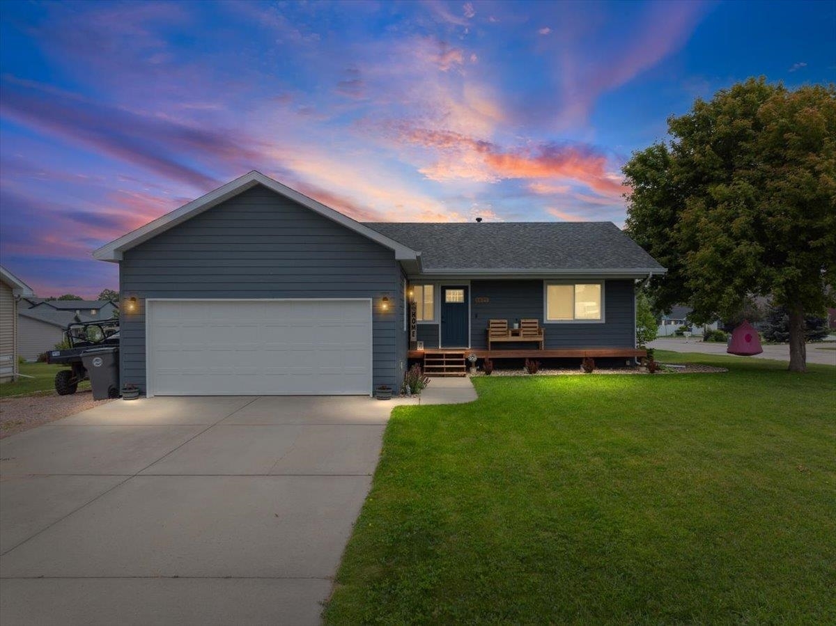 Property Photo: 6625 Astoria Ct SD 57718