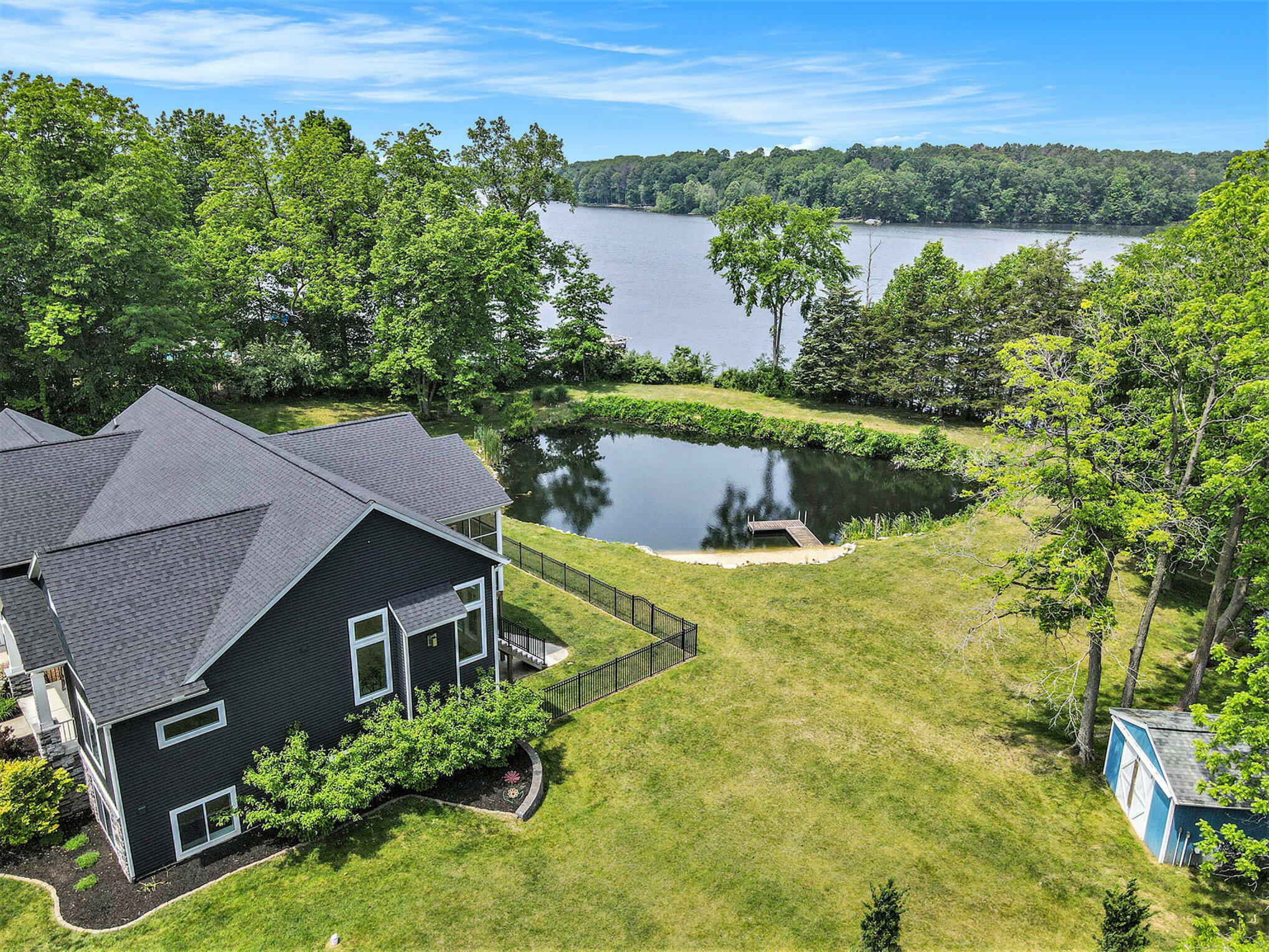 Property Photo:  3589 Shoreline Drive  MI 49010 