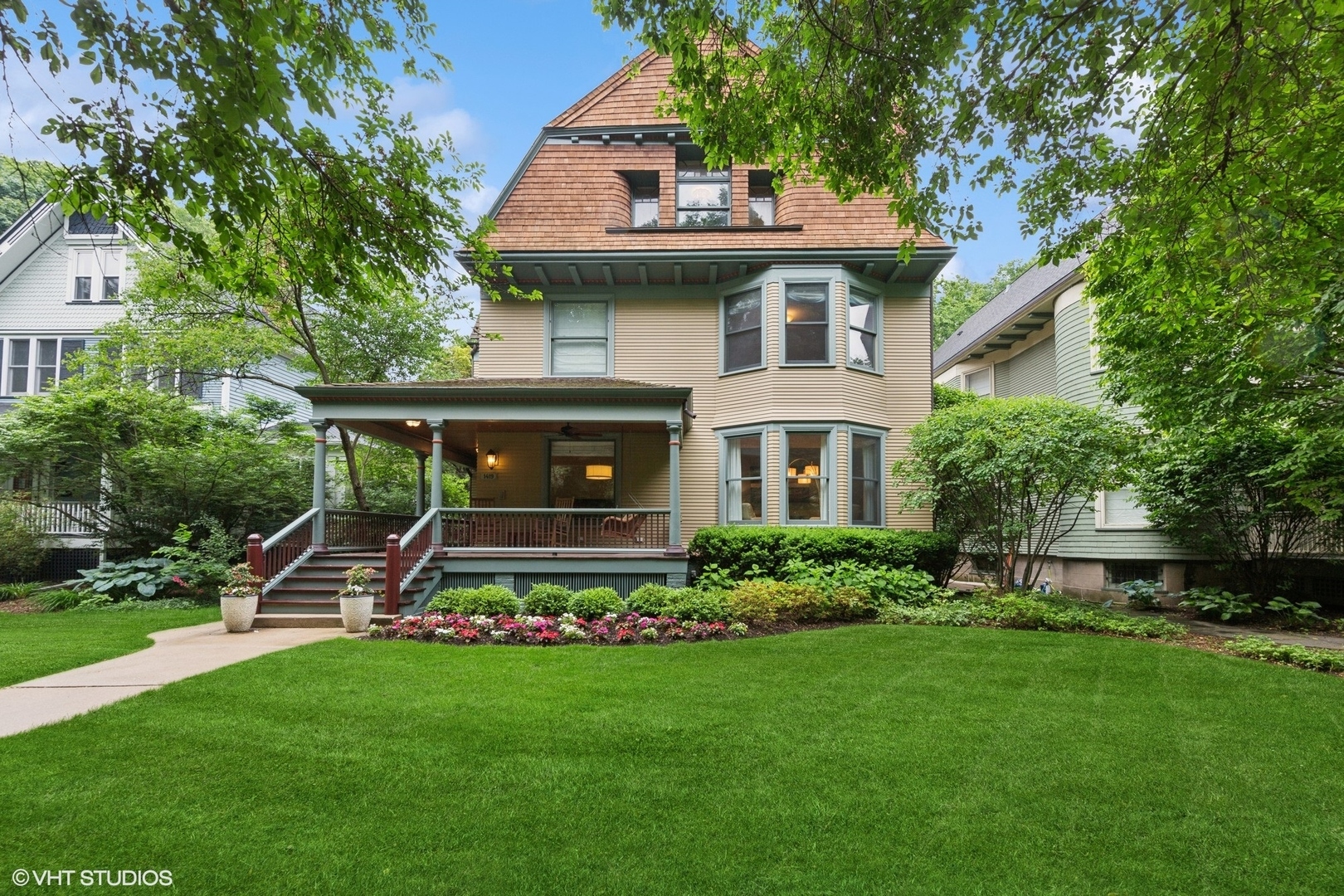 1419 Judson Avenue  Evanston IL 60201 photo