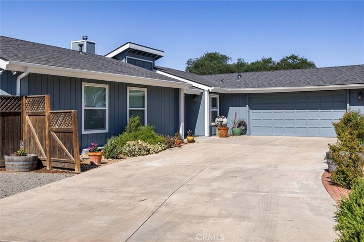 Property Photo:  5175 White Tail Place  CA 93446 