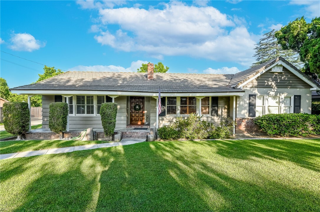 Property Photo:  1419 S 4th Avenue  CA 91006 