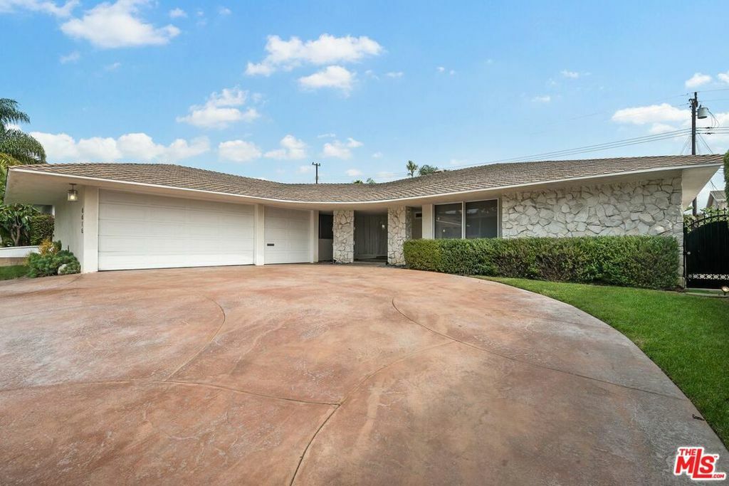 Property Photo: 6616 Wooster Avenue CA 90056