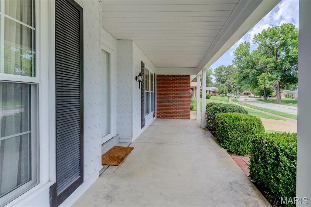 Property Photo: 1853 Burlewood Drive MO 63146