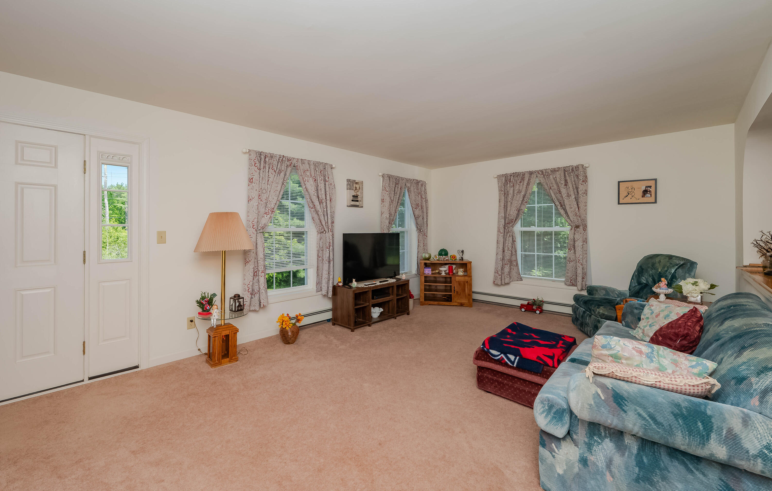 Property Photo: 119 Somersworth Road ME 03906