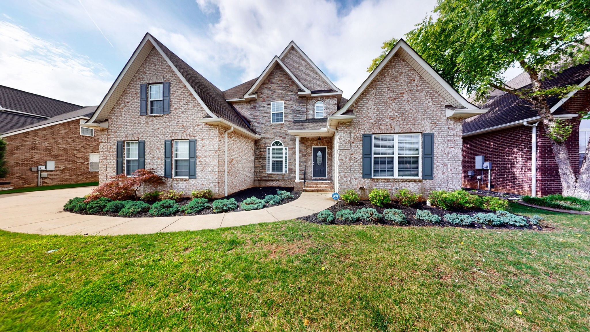 Property Photo:  3325 Geneva Dr  TN 37128 