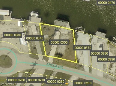 Property Photo: 3924 Areca Drive FL 33956