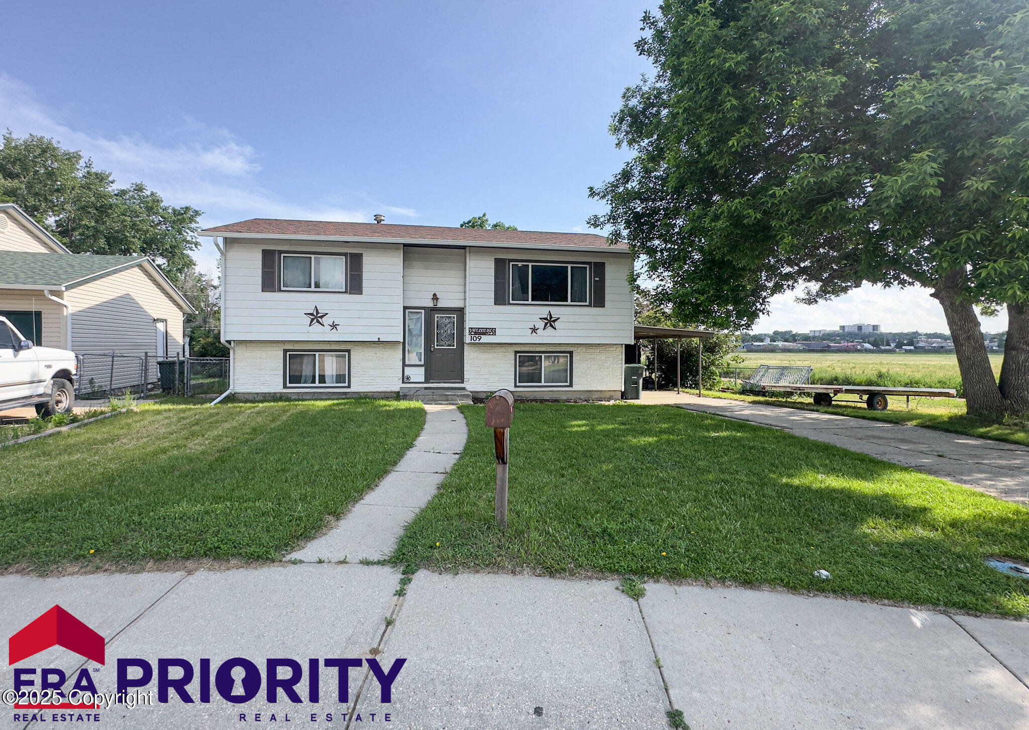 109 W Sunset Dr -  Gillette WY 82716 photo