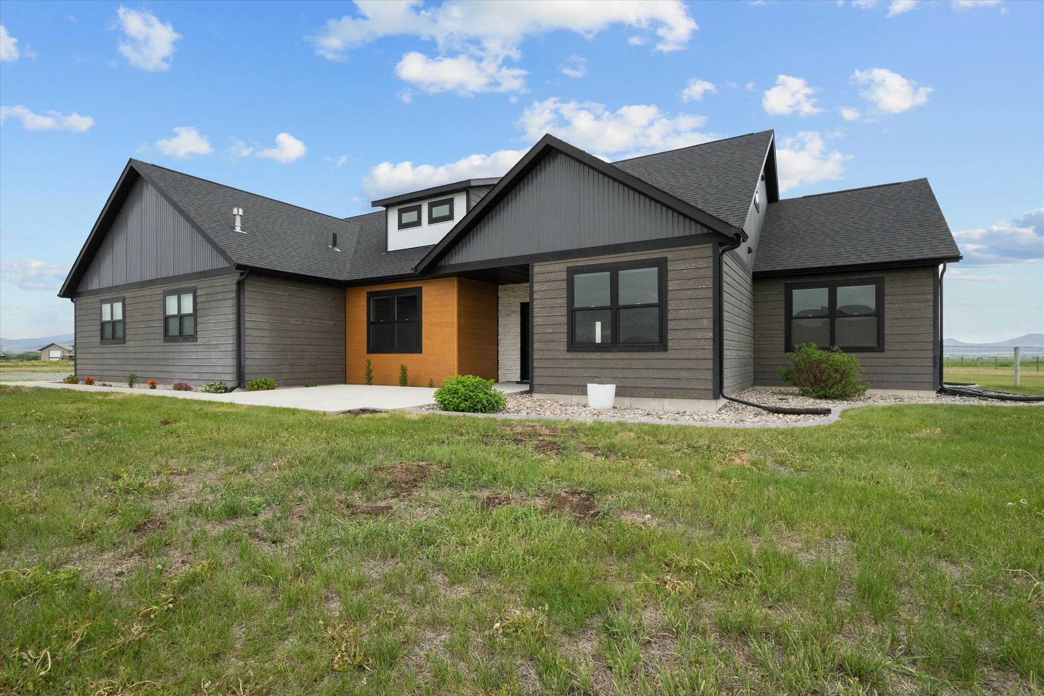 Property Photo: 2528 Reardon Road MT 59602