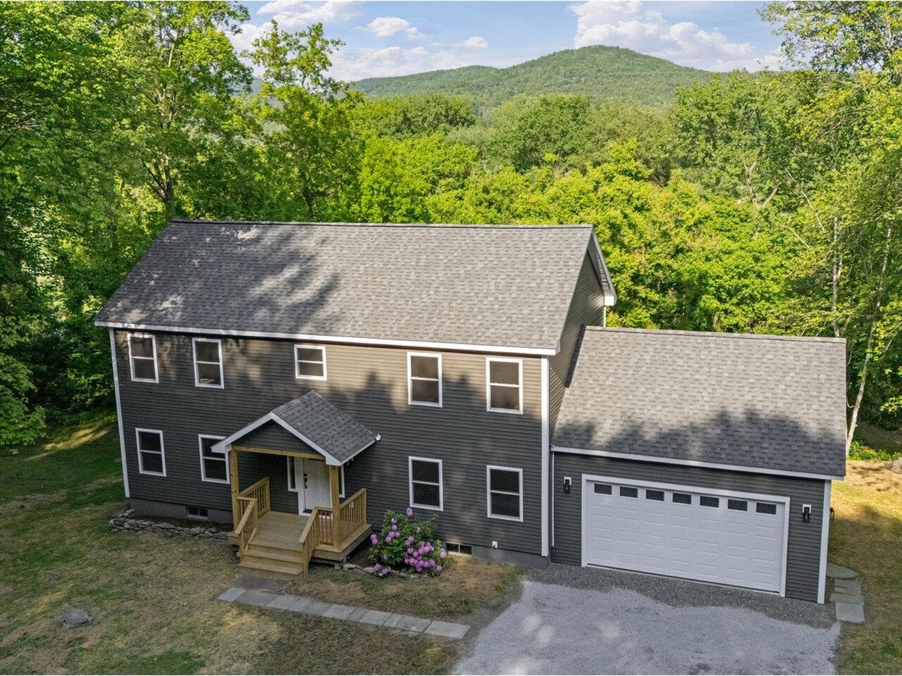 Property Photo: 1061 Johnnie Brook Road VT 05477