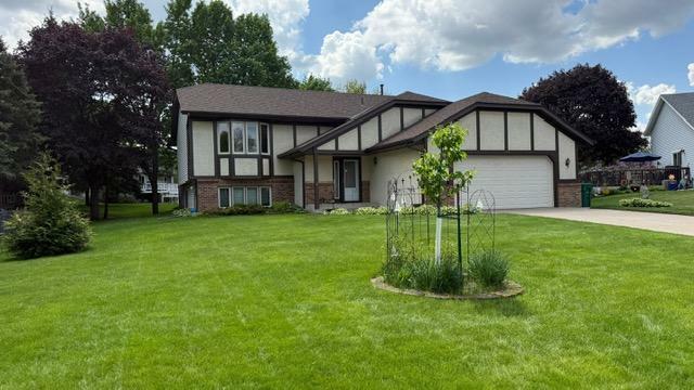 Property Photo: 656 Mina Court MN 55082