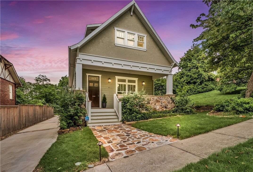 Property Photo:  445 N Mock Avenue  AR 72701 
