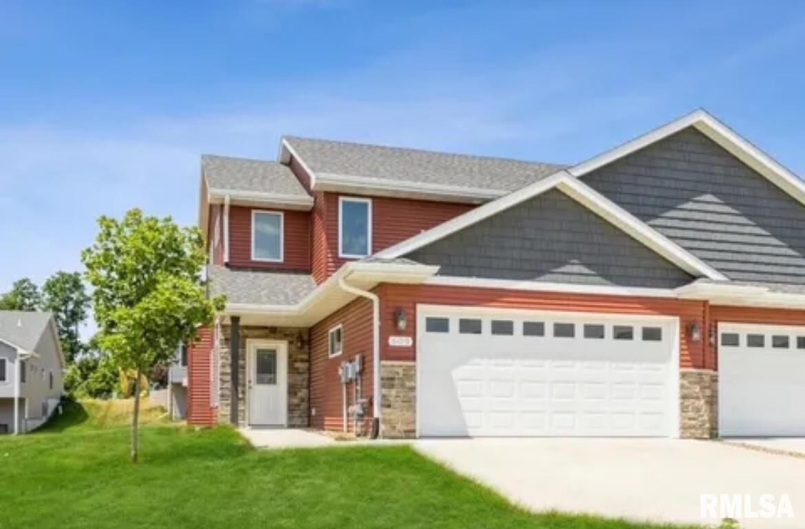 Property Photo: 609 Dakota Avenue IA 52340