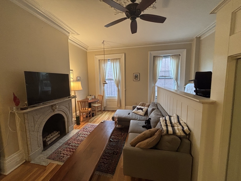 Property Photo: 100 Charles St 1 MA 02114
