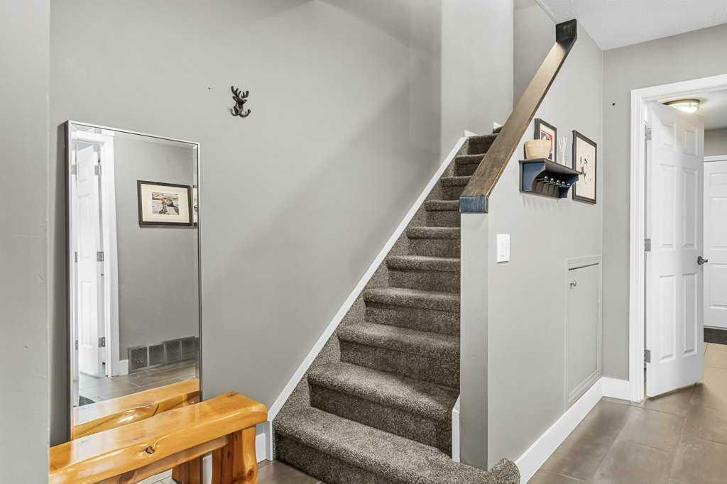 Property Photo:  601 4 Street 3  AB T1W 2G7 