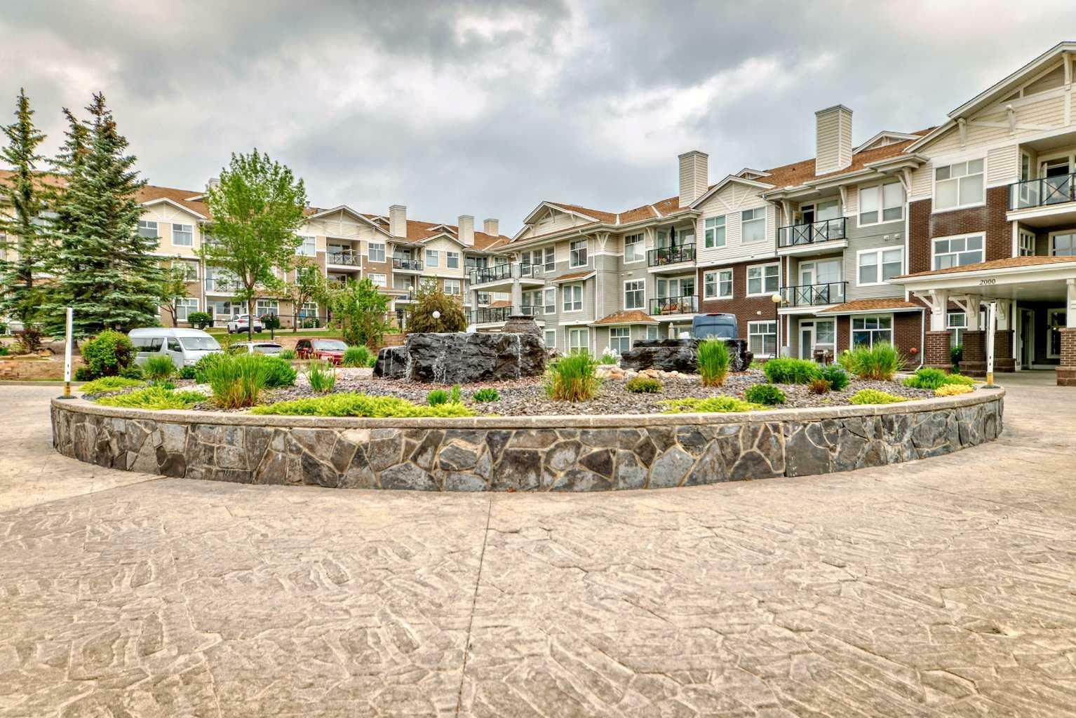 Property Photo: 1010 Arbour Lake Road NW 2120 AB T3G 4Y8
