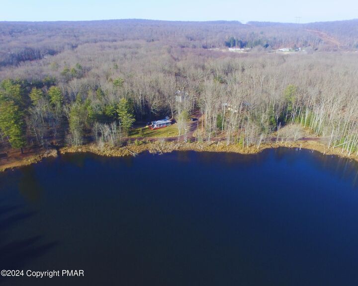 Property Photo: 1261 Woodhaven Drive PA 18661