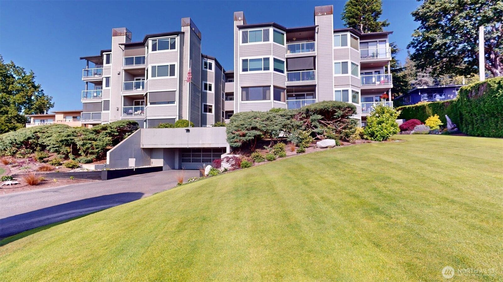 Property Photo: 424 14th Street #202 WA 98225