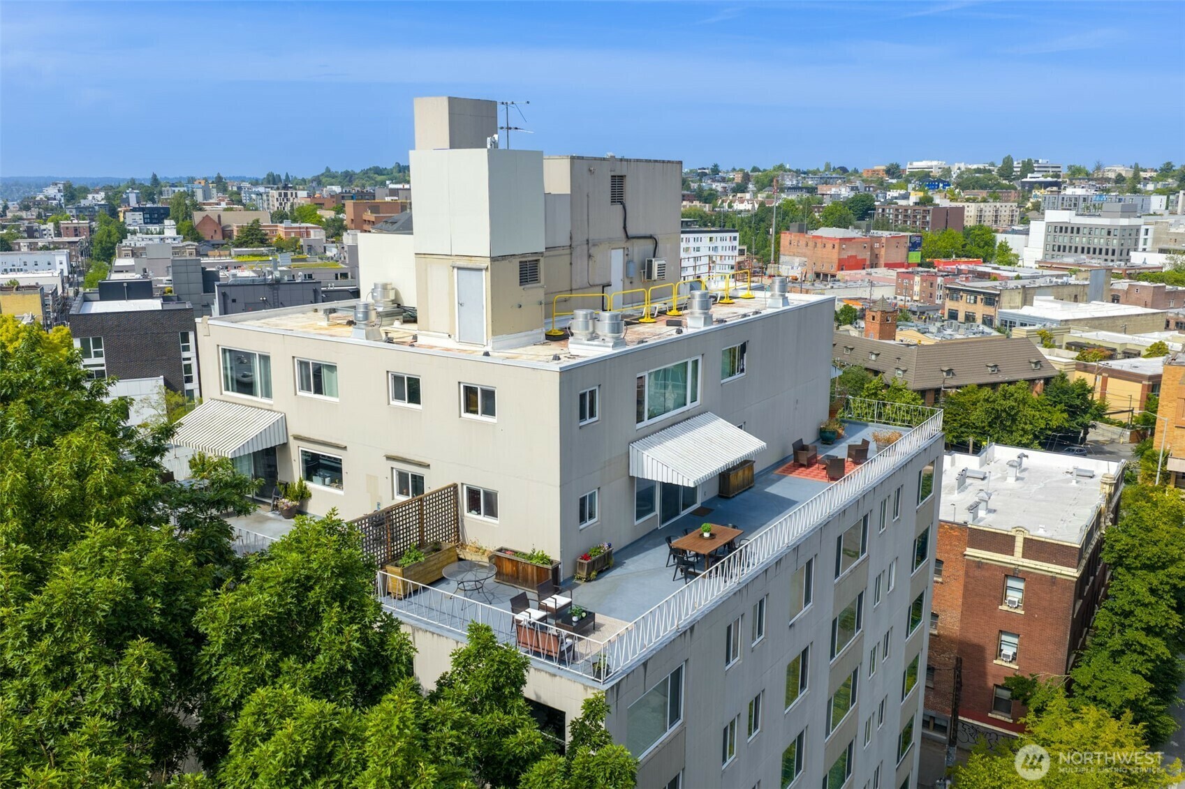 Property Photo:  1200  Boylston Ave 901  WA 98101 