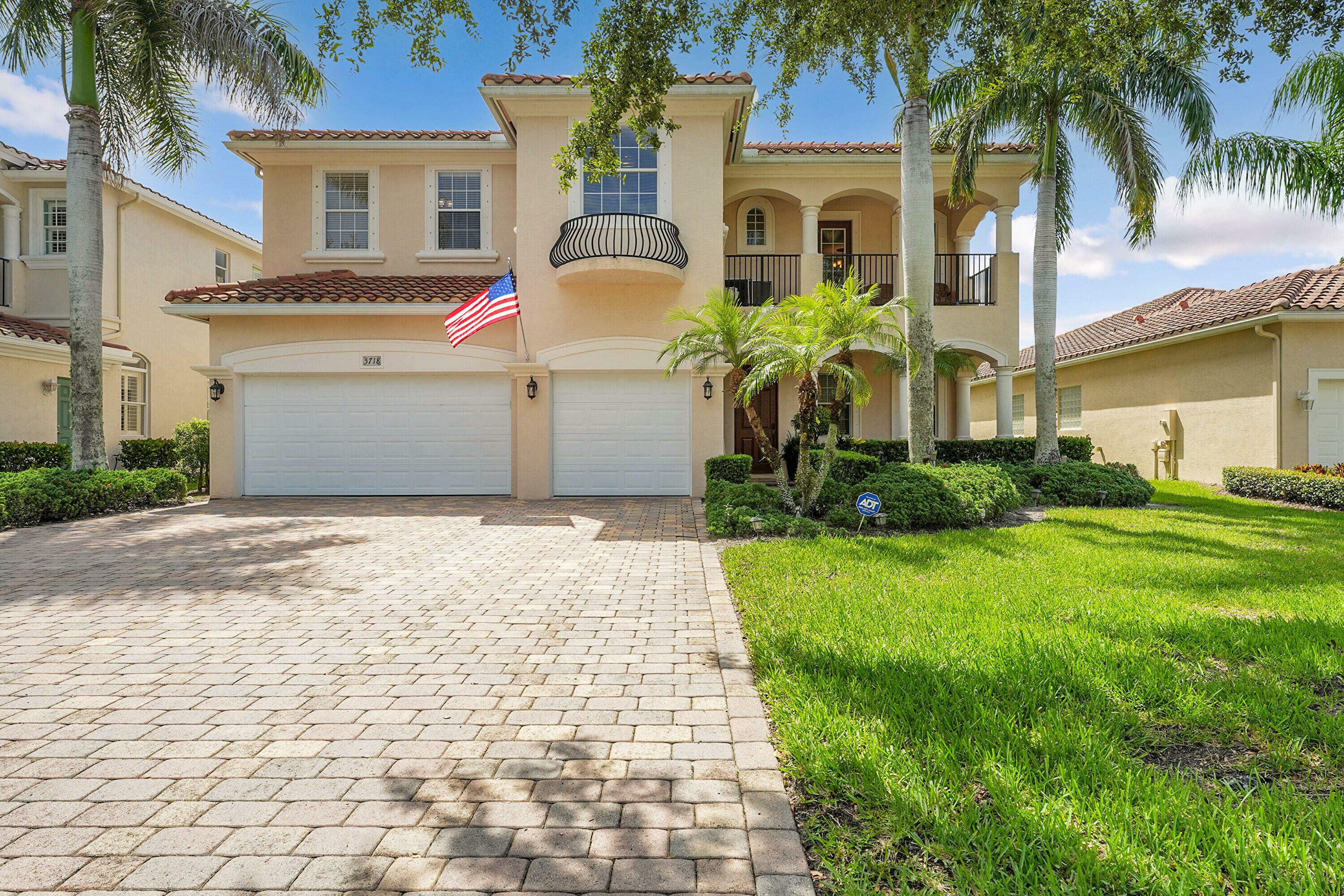 Property Photo: 5718 SW Bald Eagle Drive FL 34990