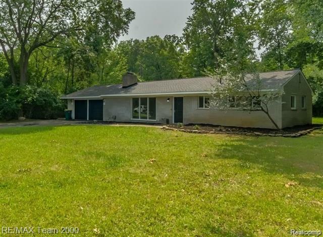 28045 W Greenmeadow Circle  Farmington Hills MI 48334 photo