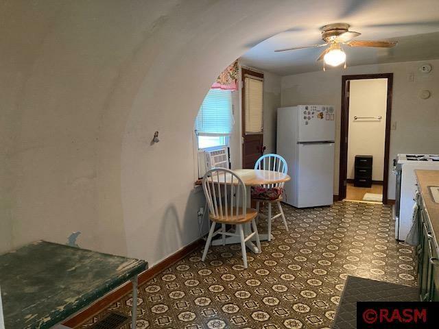 Property Photo:  313 Linden Street SE  MN 56085 