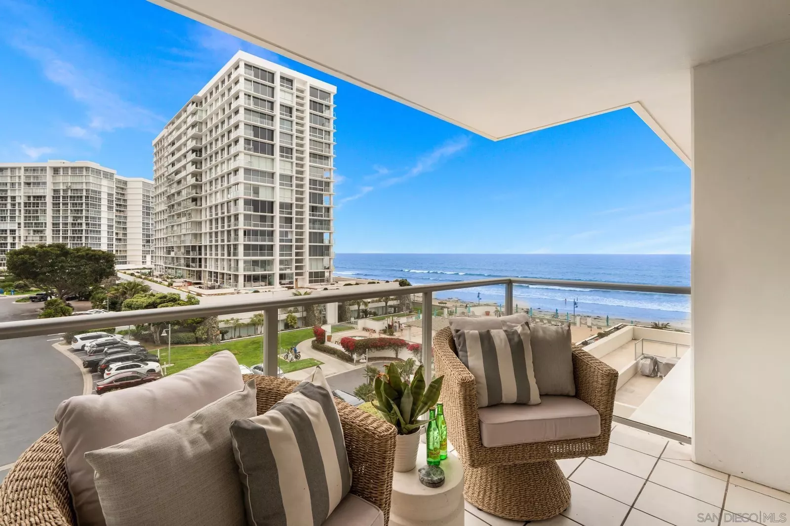 Property Photo:  1730 Avenida Del Mundo 310  CA 92118 
