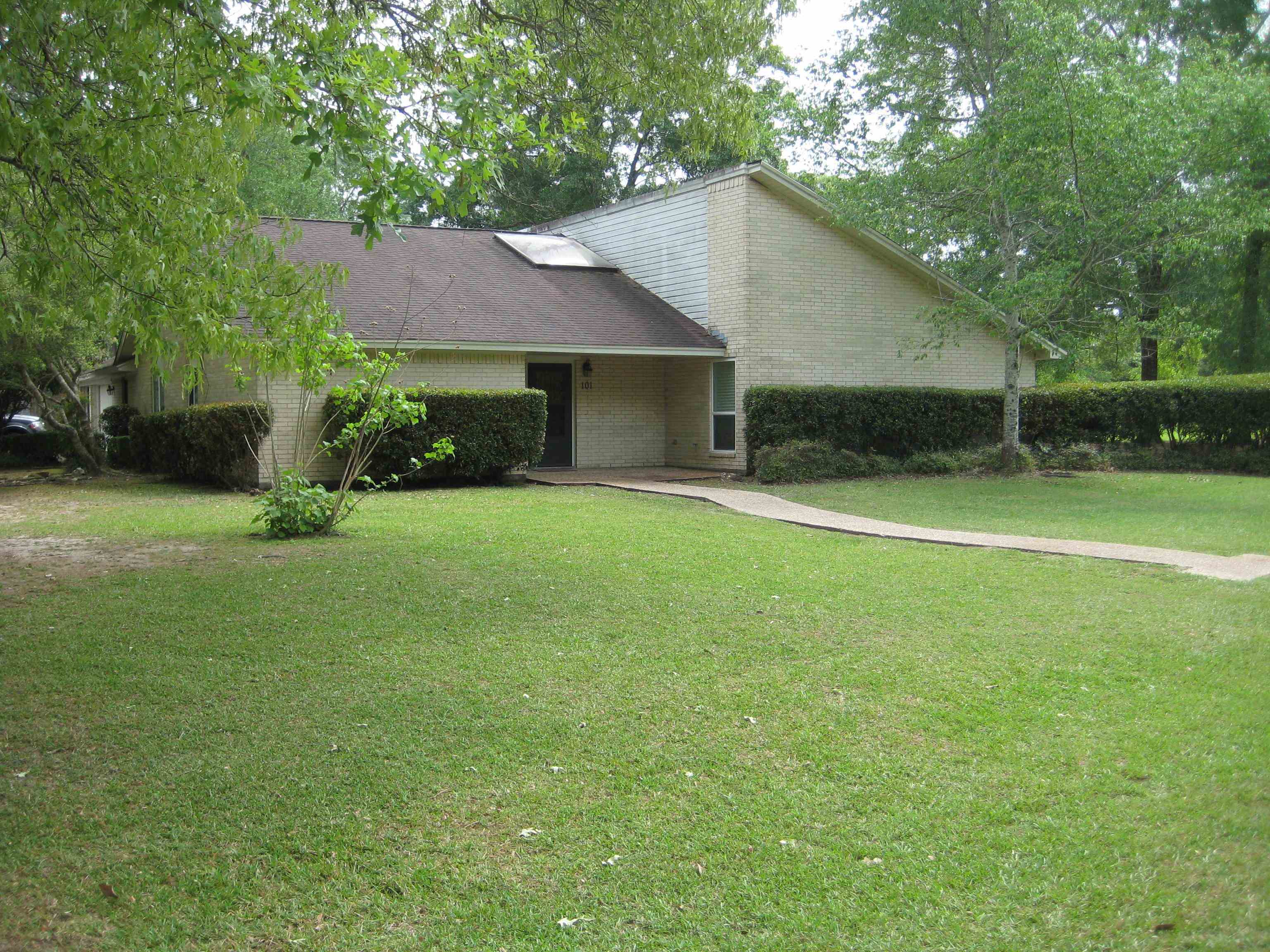 Property Photo: 101 Locust TX 77663
