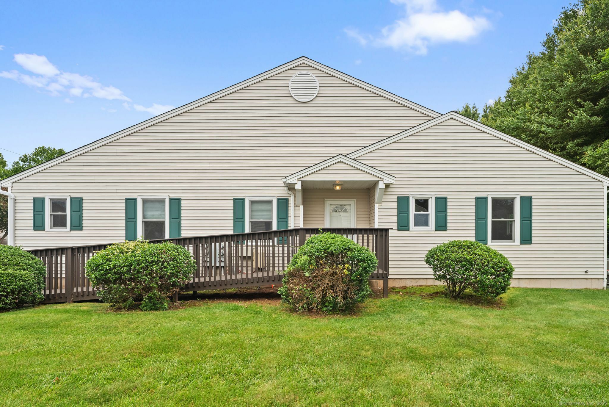 Property Photo:  671 Ledgeview Court 671  CT 06489 