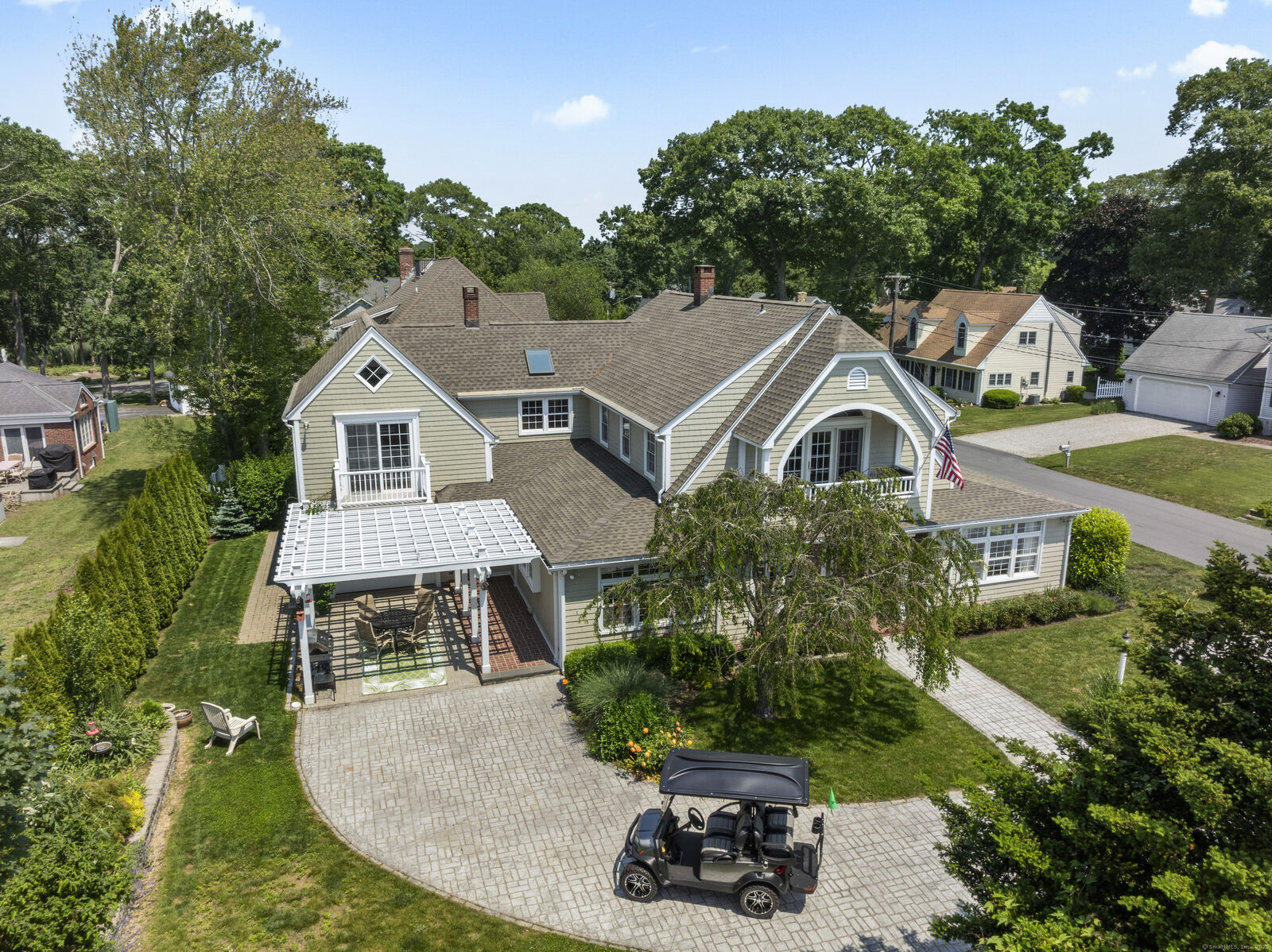 Property Photo:  5 Oakwood Road  CT 06475 