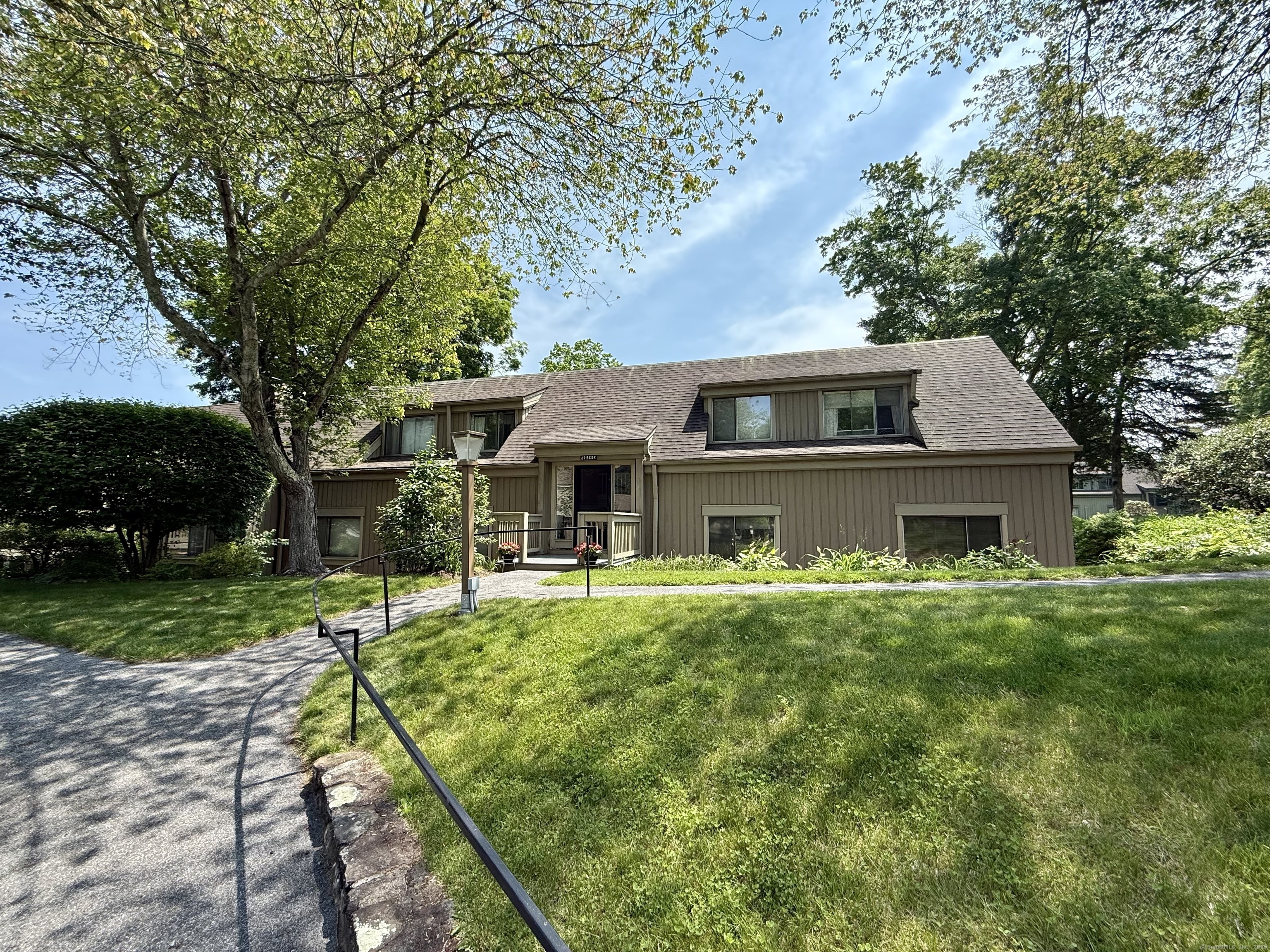 Property Photo: 32 Heritage Village C CT 06488