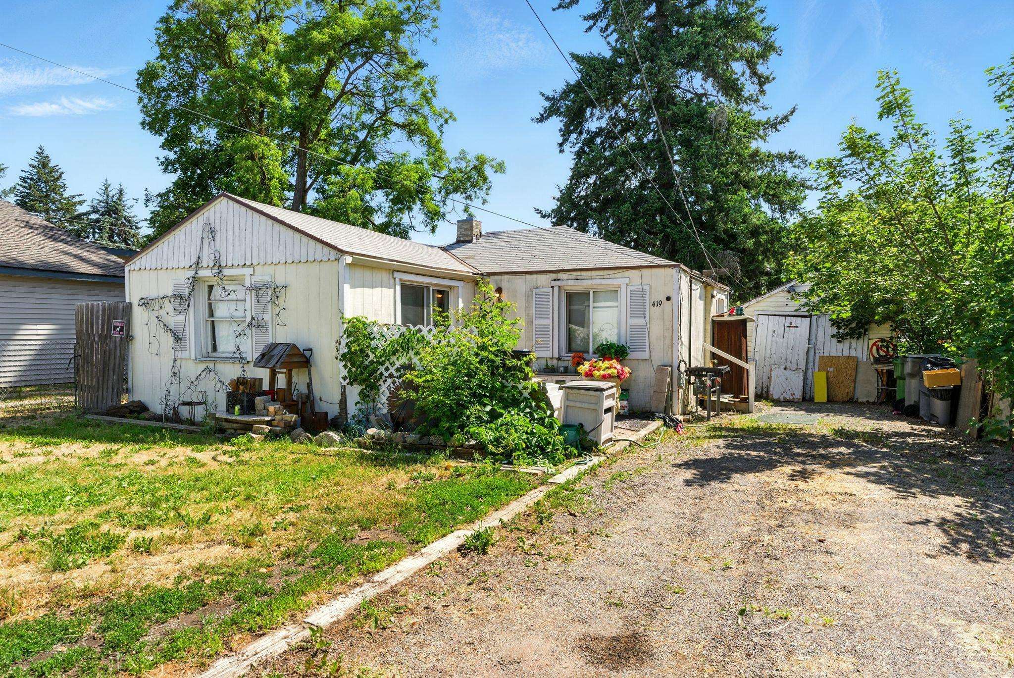 419 S Custer St  Spokane WA 99212 photo