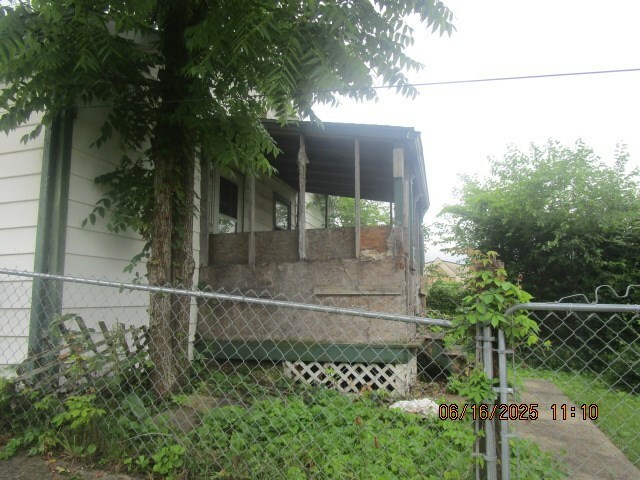 Property Photo: 209 3rd St OH 45690