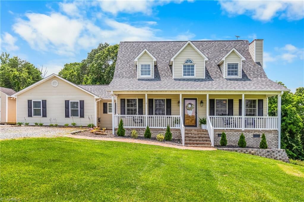 Property Photo: 1130 Roberts Mountain Road NC 27053