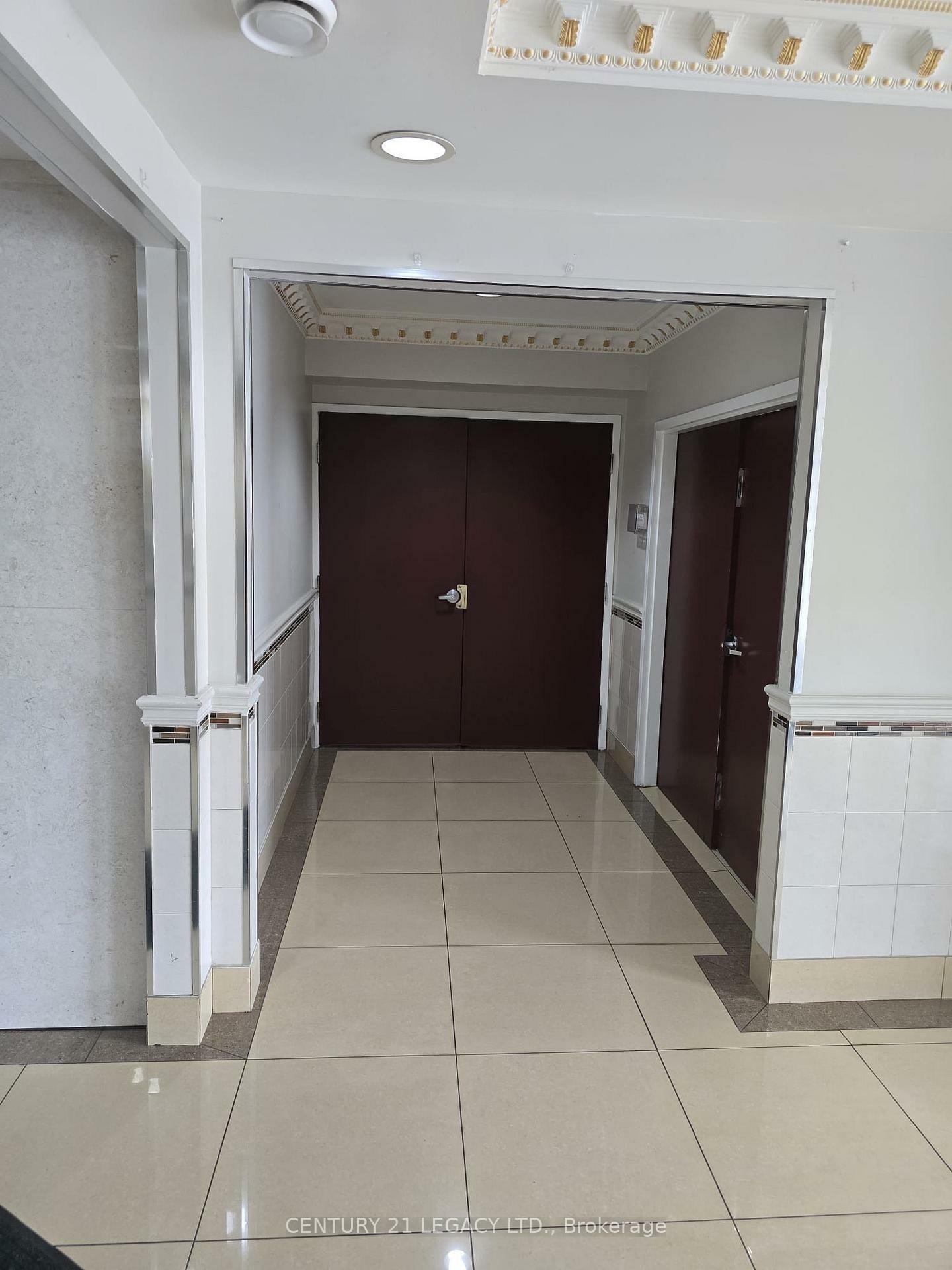 Property Photo: 7405 Goreway Drive 306 ON L4T 0A3