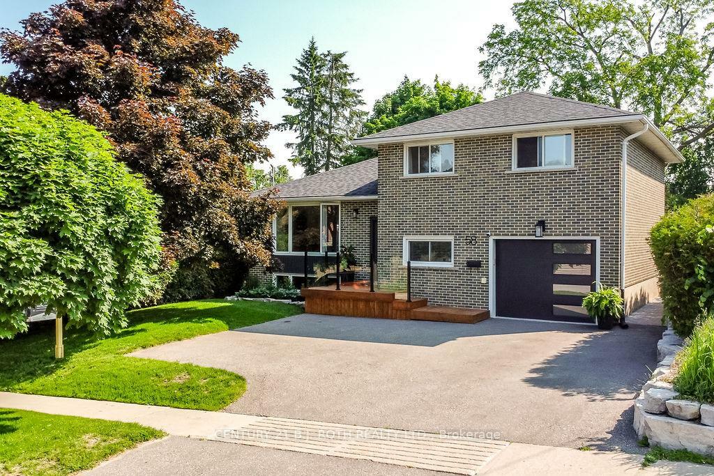 Property Photo: 58 Marion Crescent ON L4M 2L3