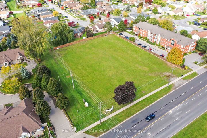 Property Photo: 4257 Montrose Road 4 ON L2H 1K1