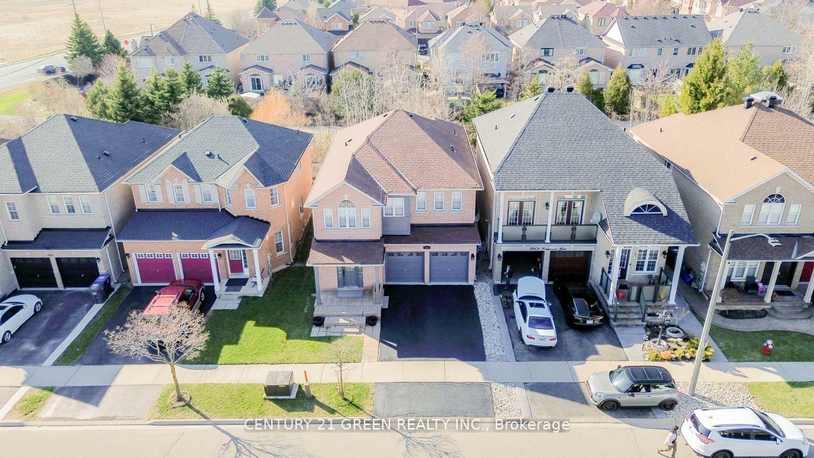 Photo de la propriété:  3873 Brinwood Gate  ON L5M 7H3 