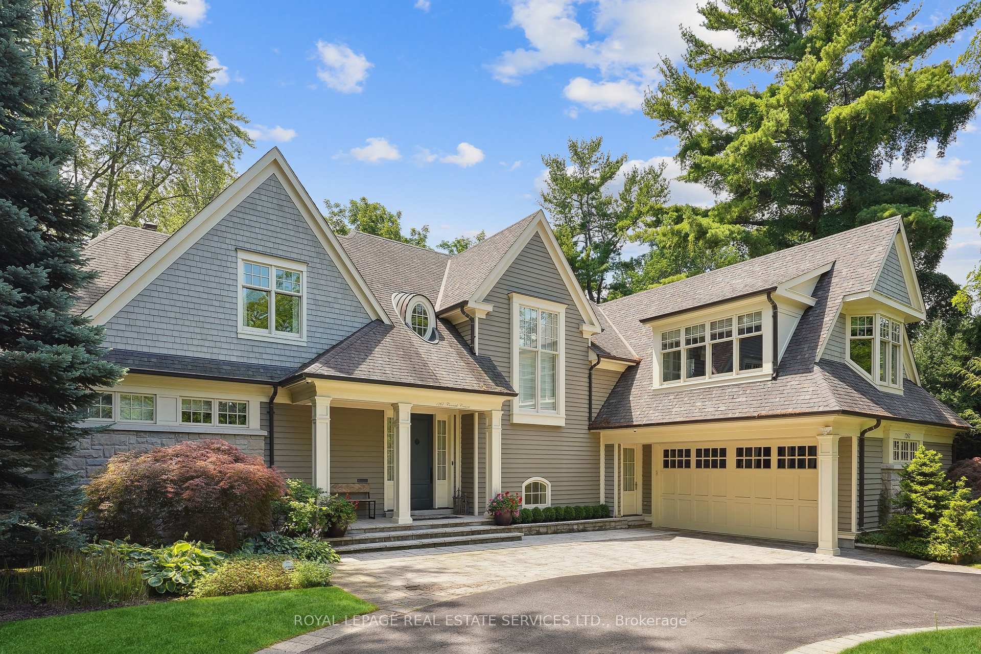 Photo de la propriété: 1267 Cumnock Crescent ON L6J 2N6