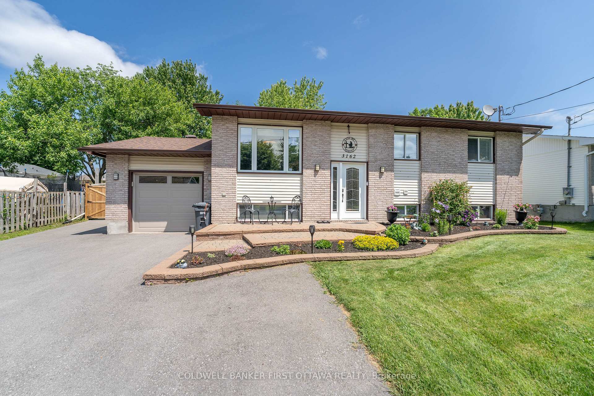 Photo de la propriété: 3162 Lemay Circle ON K4K 1A5