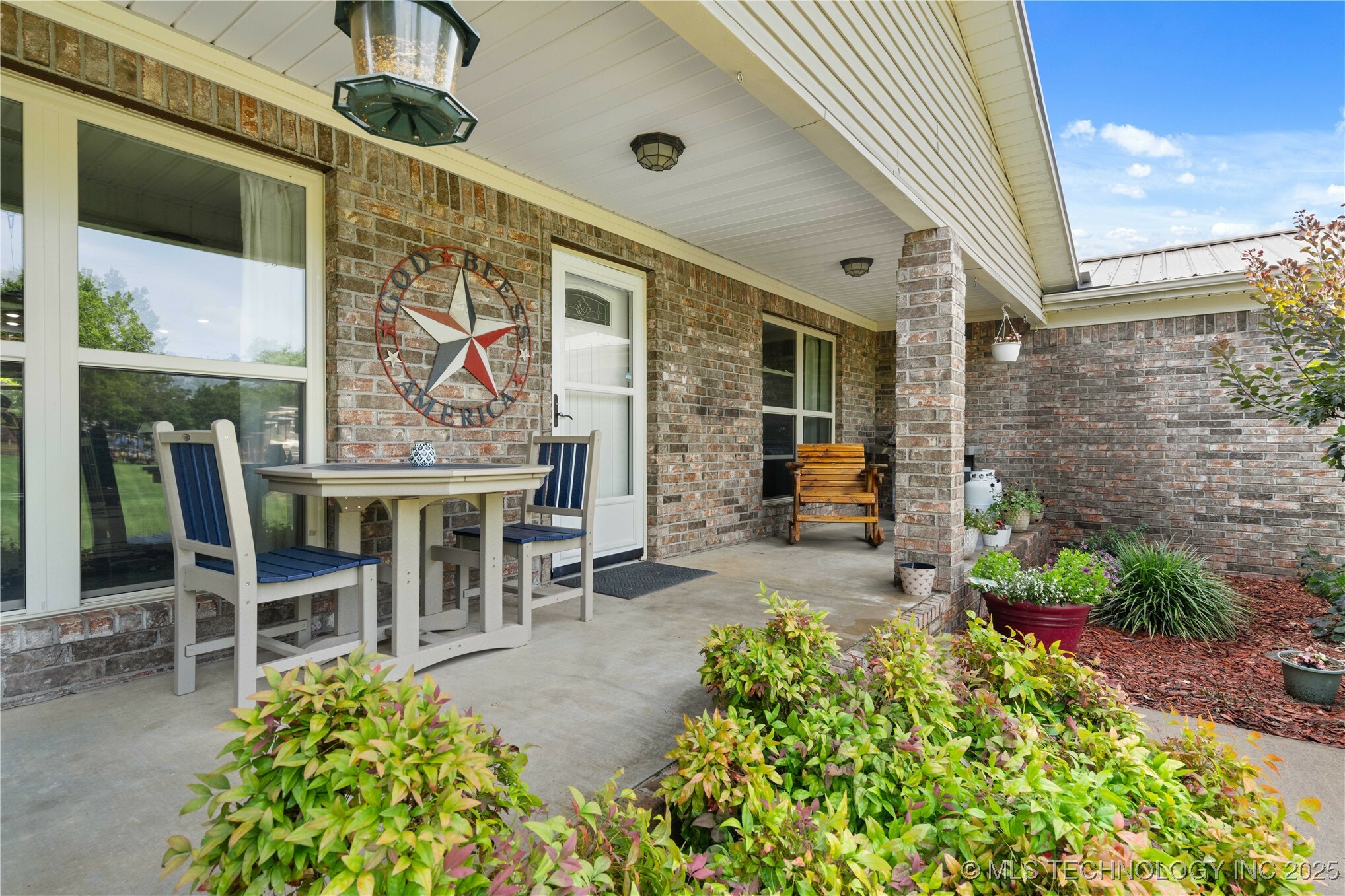 Property Photo: 110094 S 4680 Road OK 74936