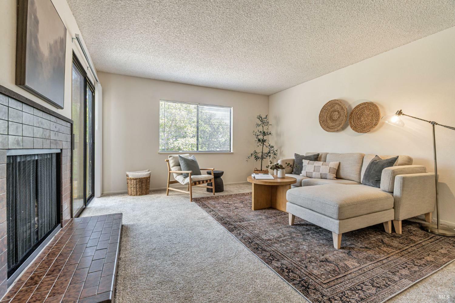 Property Photo: 7 Byron Circle CA 94941