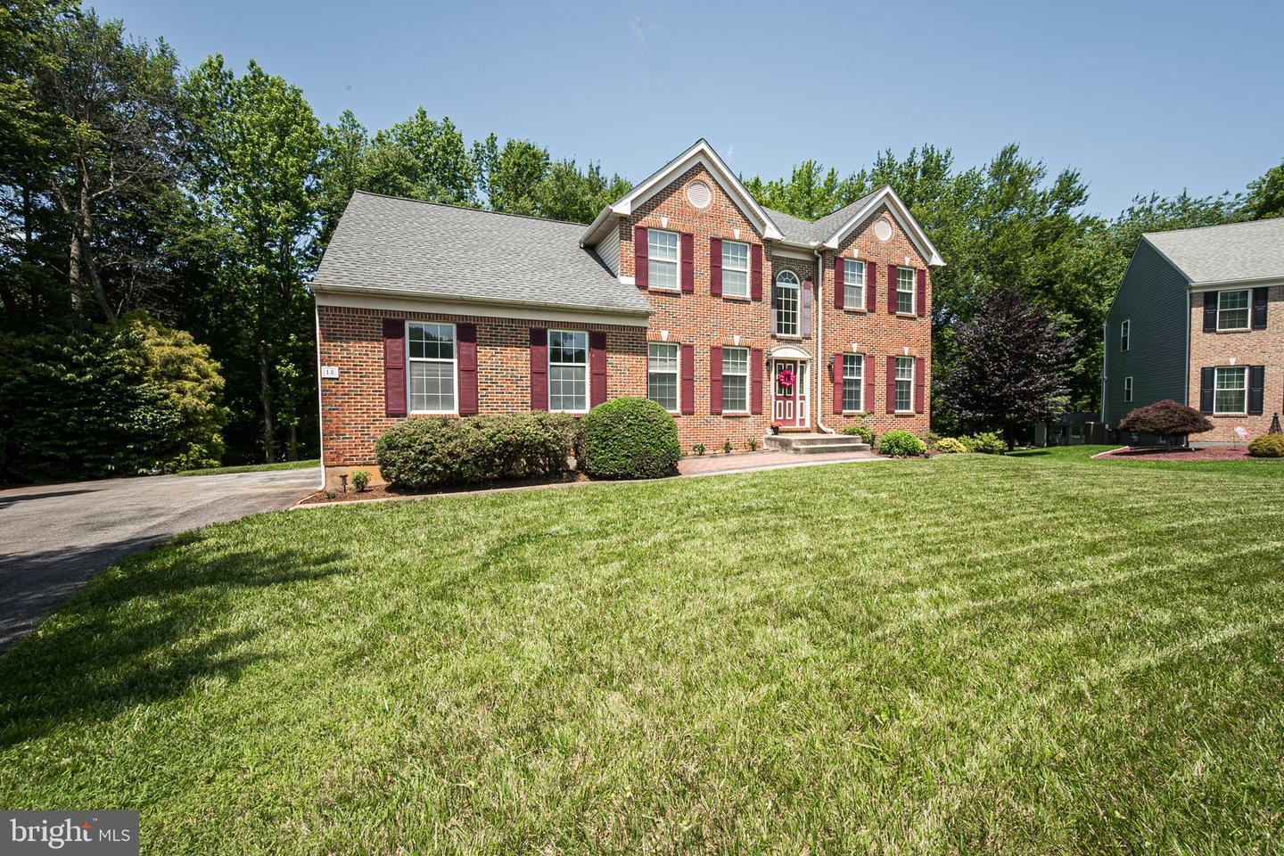 Property Photo: 18 Knights Crossing DE 19713