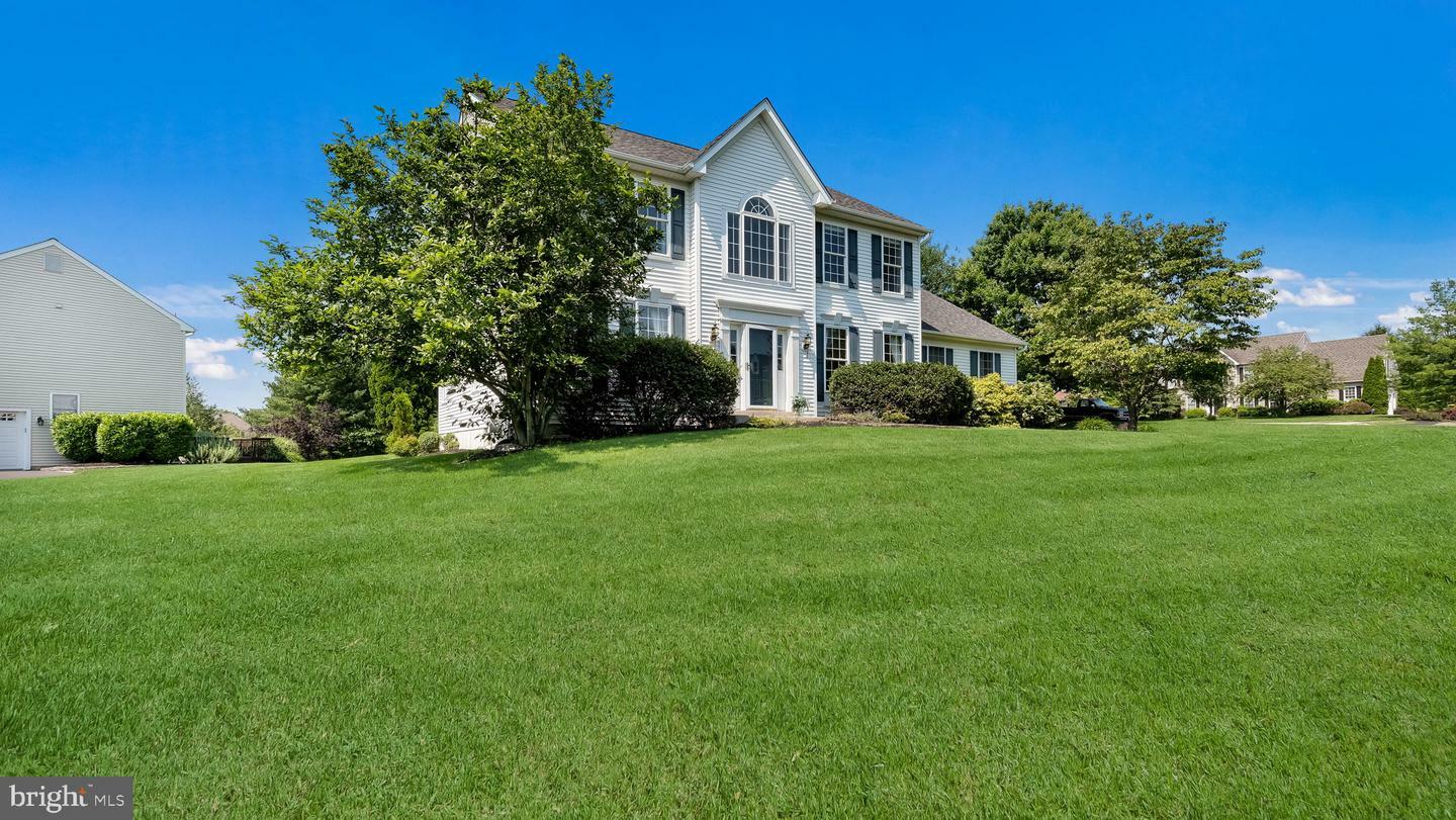 Property Photo: 5510 Haverhill Lane PA 18902