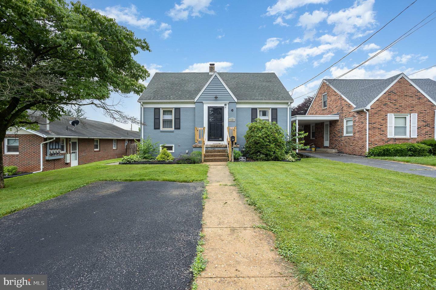 Property Photo:  102 N Williams Street  PA 17404 