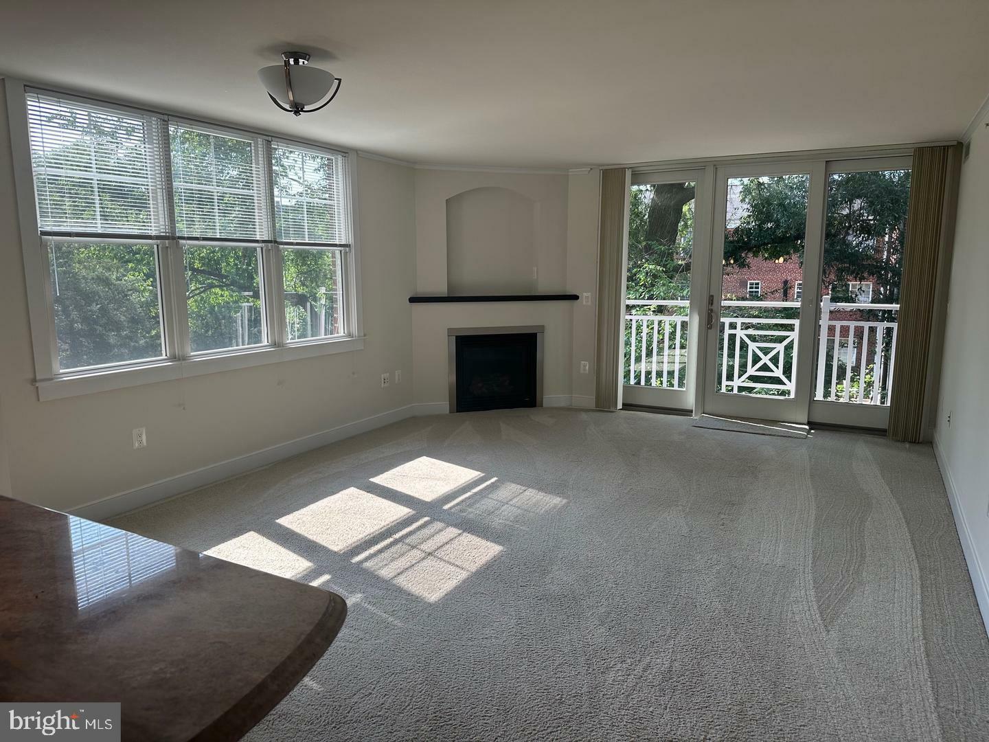 1325 N Pierce Street 303  Arlington VA 22209 photo