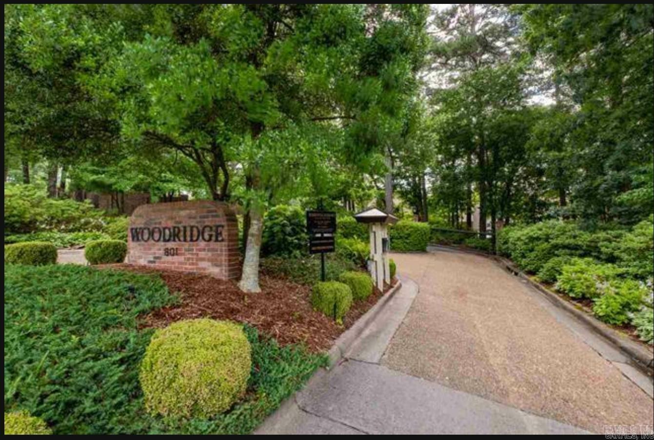 Property Photo: 801 Pleasant Valley Drive, Unit 19 AR 72227